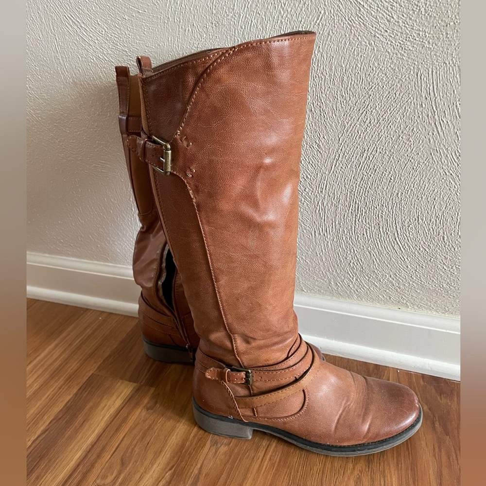 Cute cognac riding boots - 8.5